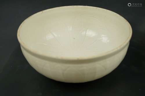A LARGE DING YAO BOWL