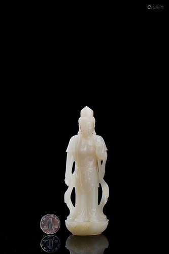 A HETIAN WHITE JADE GUAN YIN STATUE