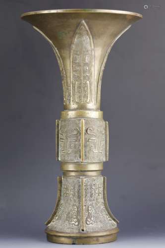 Bronze Gu vase