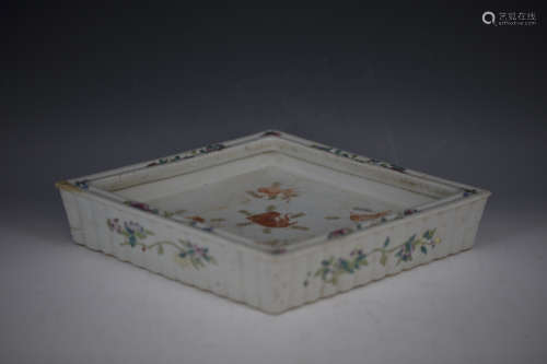 A Diamond Shaped Chinese Famille Rose Candy Box