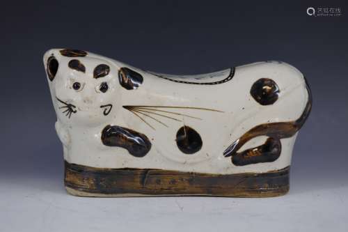 A Porcelain Cat Pillow from the 19th Century