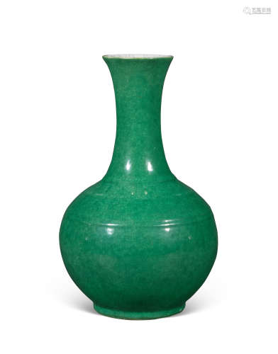 清 绿釉赏瓶