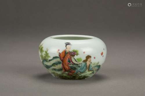 A Famille Verte Figural Jar from Qing Dynasty