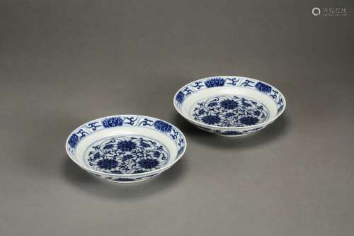 A Pair of Blue and White Inter-Locking Lotus Plates from Guangxu Period