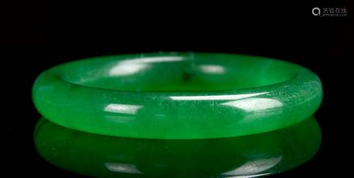 Chinese Jadeite Bangle