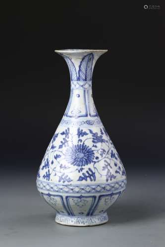 Chinese Blue and White Yuhuchunping Vase