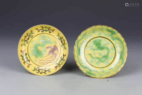 Pair of Chinese Sancai Plates