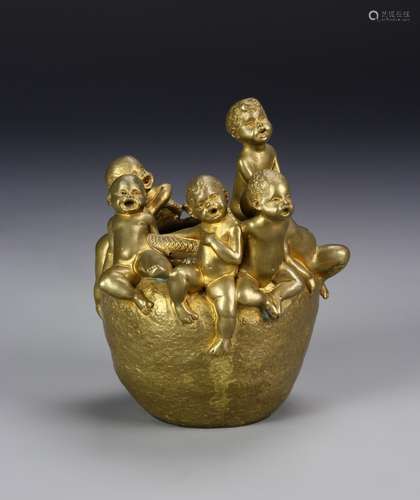 Gilt Art Pot