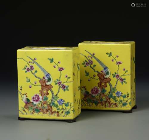 Pair of Chinese Famille Rose Palm Readers