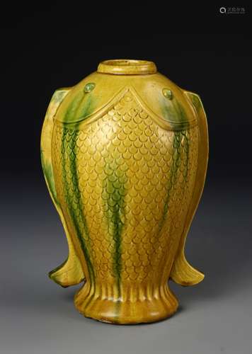 Chinese Sancai Vase