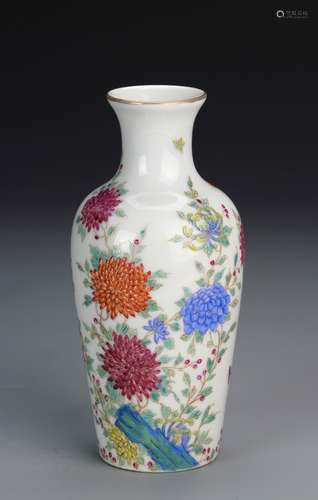 Chinese Enameled Porcelain Vase