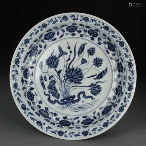 Chinese Antique Blue and White Charger