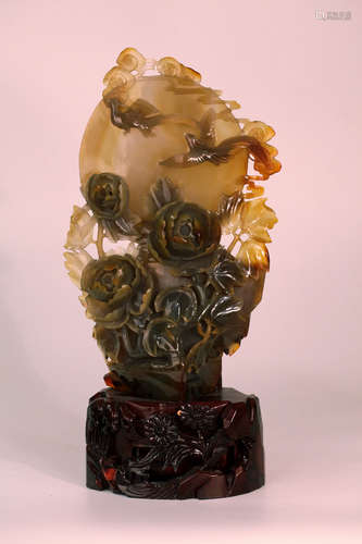 A chinese agate decoration