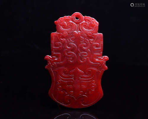 A OLD HETIAN JADE CARVED PENDANT