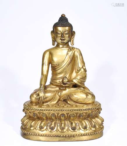 A Gilt Bronze Shakyamuni Sculpture