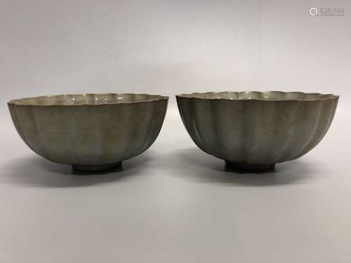 A Pair of Guan Ware Bowls