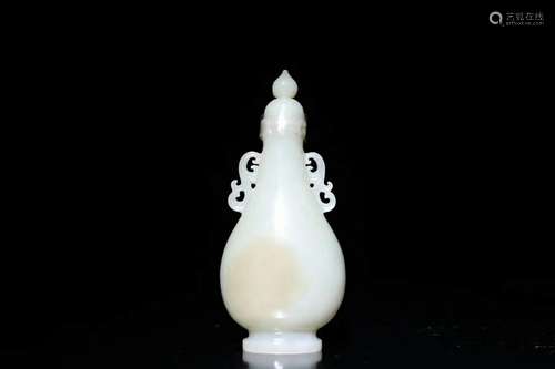 A Carved Hetian Jade Vase