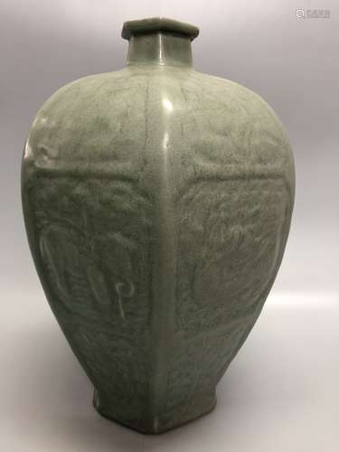 A Longquan Ware Meiping