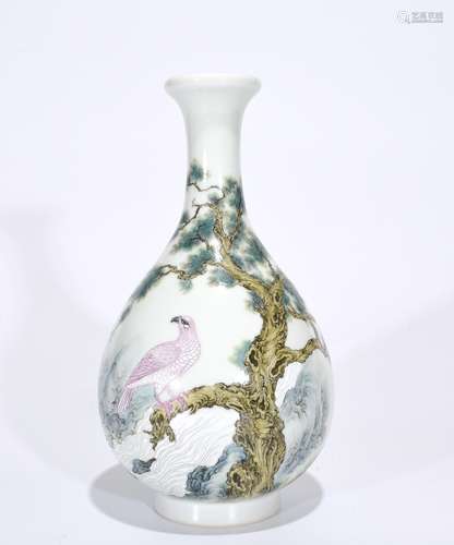 Qianlong Mark, A Famille Verte Vase