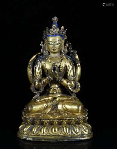 A Gilt Bronze Guanyin Sculpture