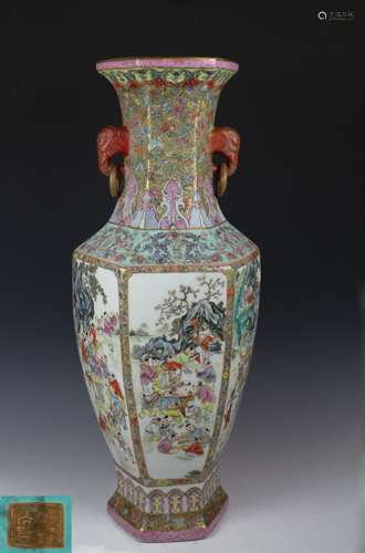 QIANLONG NIANZHI MARK FAMILLE-ROSE HEXAGONAL VASE