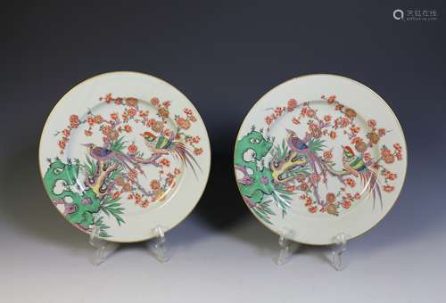 PAIR OF WUCAI DISHES