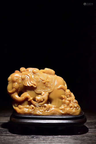 A TIANHUANG STONE ELEPHANT