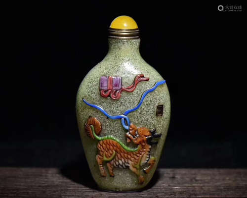 A FINE DECORATED SNIFF BOTTLE