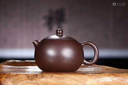 A BEATUTIFUL YUXING ZISHA TEAPOT