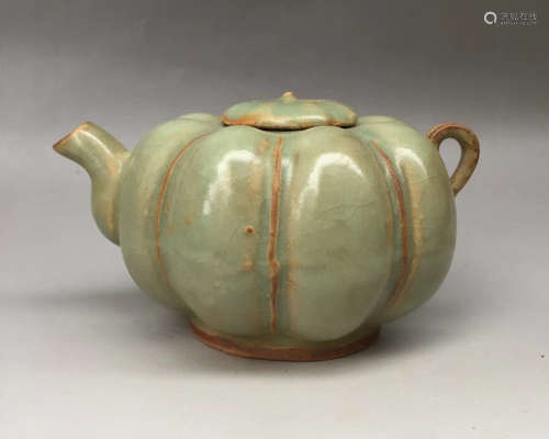 A LONGQUAN EWER