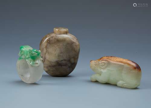 Estate Sale: 3pc Carved Jade Ring, Snuff Bottle & Swine