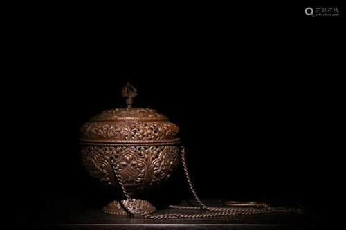 A Gilt Bronze Censer with Cover