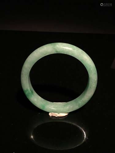 Chinese Green Jadeite Bangle