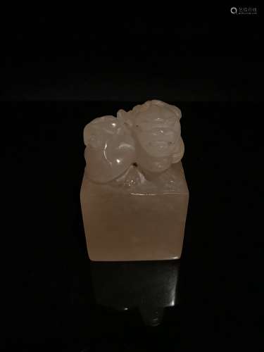 Chinese Shoushang Clear Stone Seal