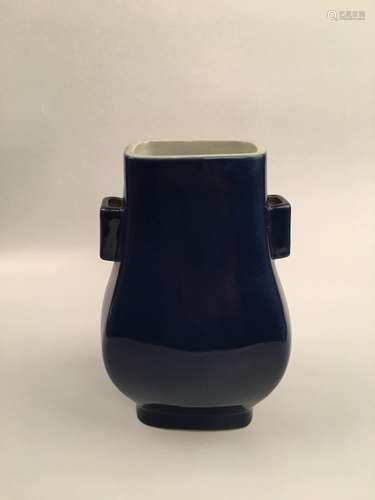 Chinese Porcelain Blue Vase