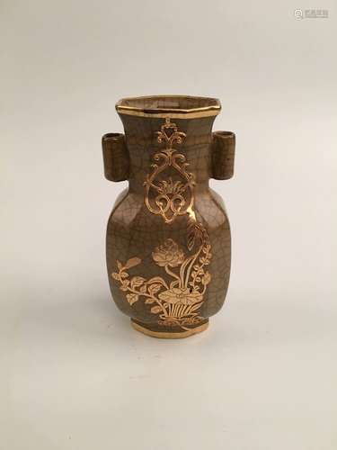 Chinese Kuan Type Gilt Porcelain Vase