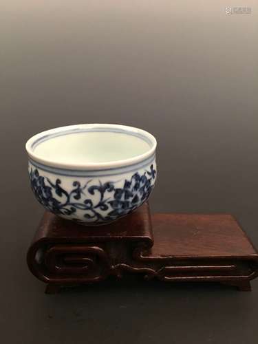 Chinese Blue and White Porcelain Tea Cup with Xuande Mark