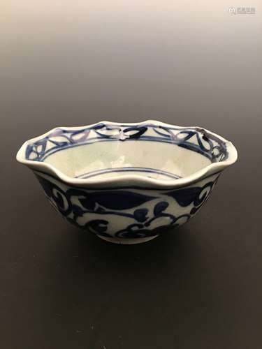 Chinese Blue and White Porcelain Bowl with Xuande Mark