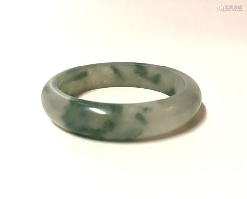 Chinese Carved Jadeite Bracelet