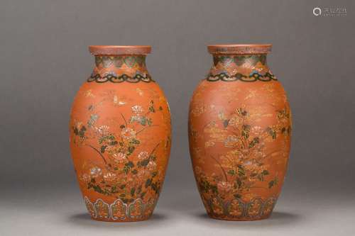 A pair of Zisha vases from Qing Dynasty