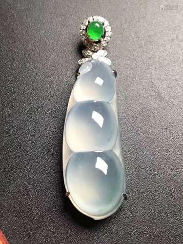 18K WITH DIAMOND BINGZHONG BEAN PENDANT