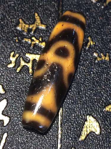 A DZI BEAD