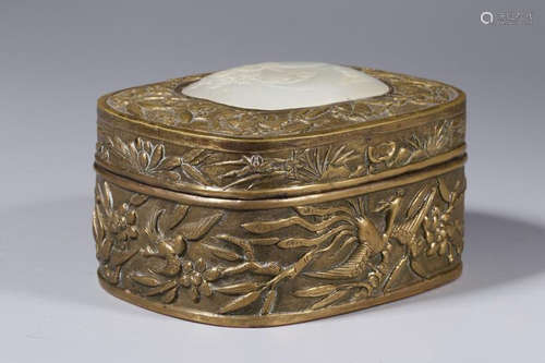 FINE BRONZE GLITED WITH HETIAN JADE BOX