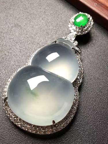 18K WITH DIAMOND BINGZHONG GOURD SHAPED PENDANT