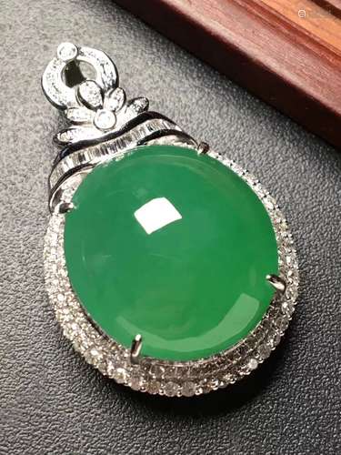 18K WITH DIAMOND MANLV PENDANT