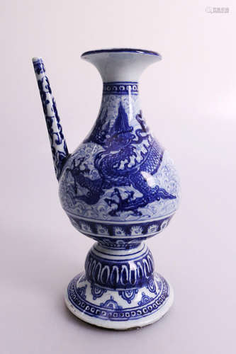 A DAMINGXUANDE NIANZHI MARK BLUE&WHITE WINE POT