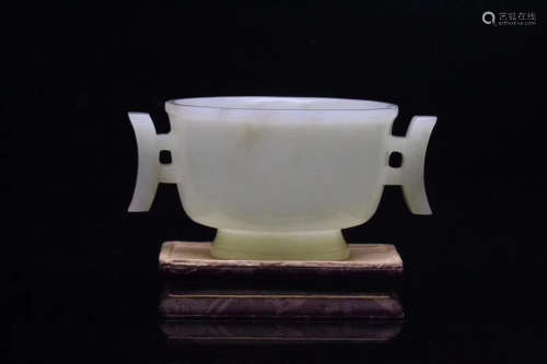 A HETIAN JADE SEED MATERIAL THINNER CUP WITH DOUBLE EARS