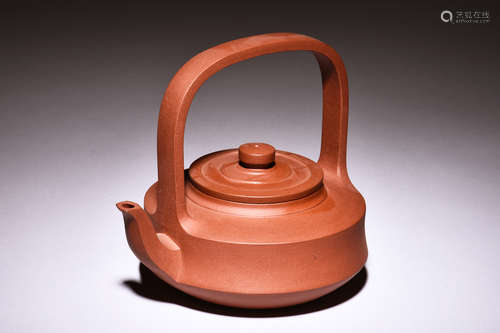 YIXING ZISHA COMPRESSED TEAPOT WITH LIFTING HANDLE