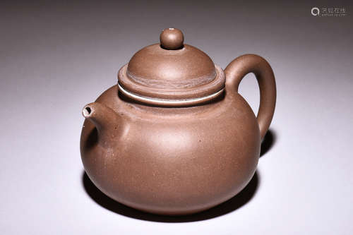 YIXING ZISHA ROUND TEAPOT