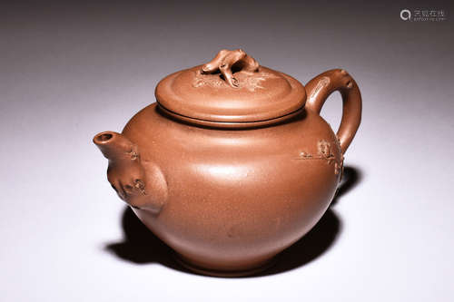 YIXING ZISHA 'FLOWERS' TEAPOT